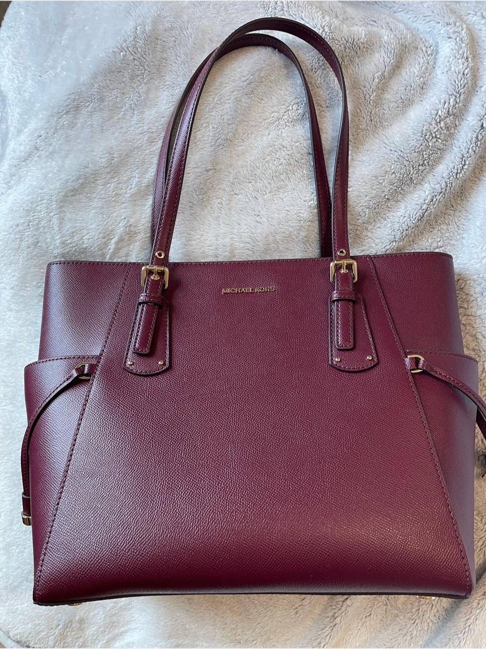 Michael Kors Voyager Leather Tote Merlot
